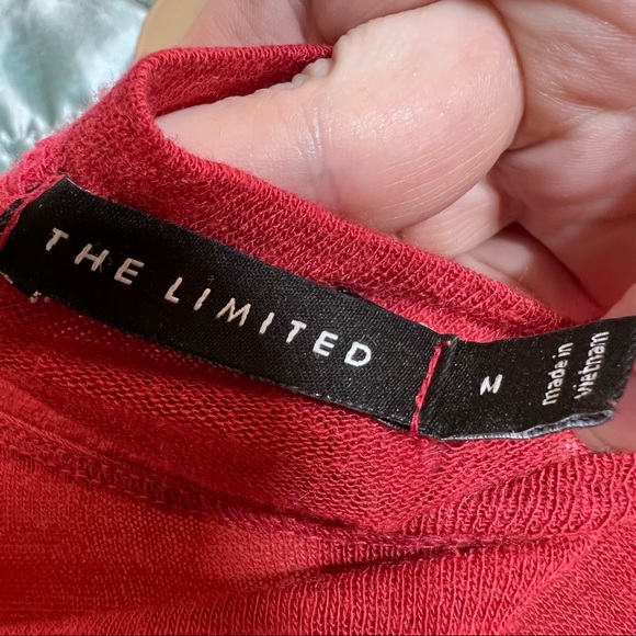 Lightweight Limited LS tee with iridescent sequined bands, M. - Picture 7 of 9